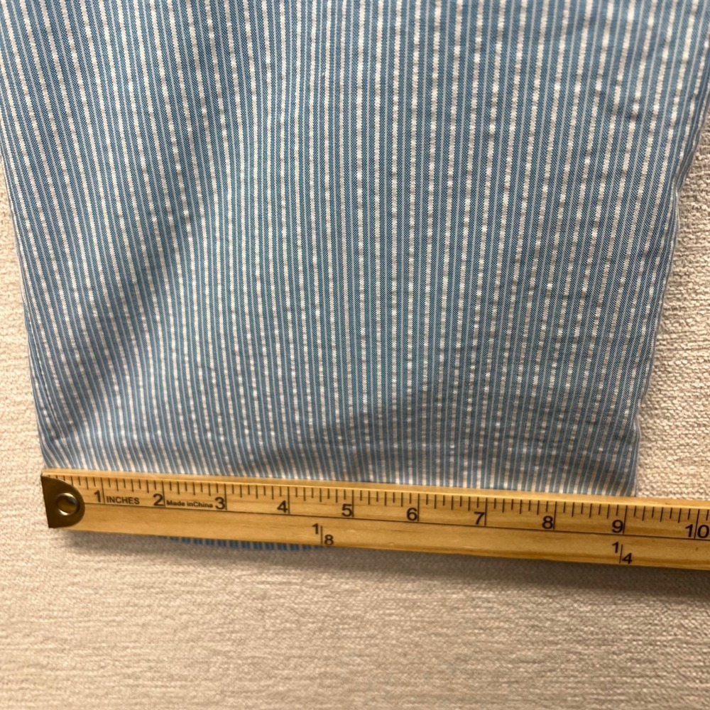 Alfred Dunner Striped Capri Pants Womens 12 Blue White Seersucker Pull On - Picture 7 of 9